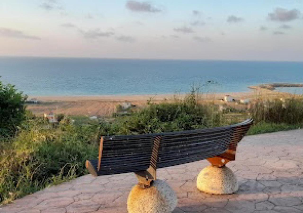 Deniz Kiyisina Sahip Oda Arnavutkoy Экстерьер фото